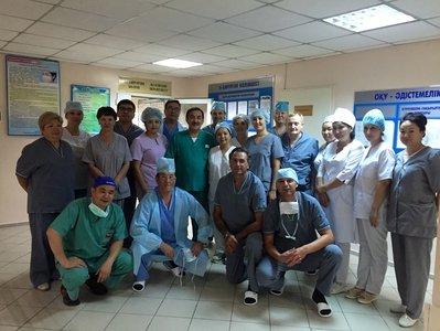 Shymkent, trapianto di fegato da vivente, l'equipe chirurgica dell'Ateneo udinese con i colleghi kazaki