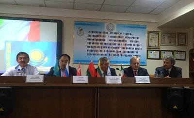 Shymkent, firma del memorandum con il ministro della salute del Kazakistan meridionale