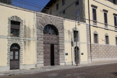 L'ingresso del Career Center a palazzo Antonini
