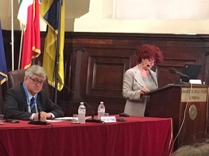 Alberto De Toni e la ministra Valeria Fedeli alla presentazione del rapporto Almalaurea a Parma