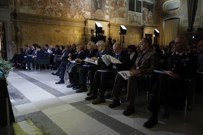 Le prime file agli Stati generali