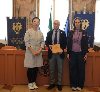 Da sinistra Han Fuqian, Roberta Pinton, Margherita Stecca
