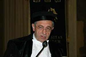 Gianpietro Benedetti alla laurea honoris causa nel 2006