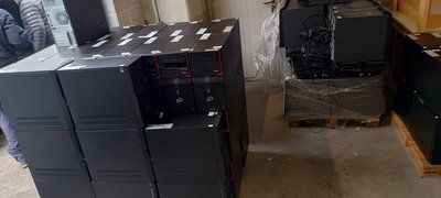 Una parte dei pc donati