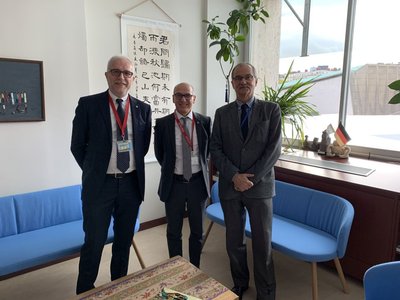 Stefano Grimaz, Roberto Pinton e Miguel ClÃ¼sener-Godt (direttore della Divisione Scienze ecologiche e della terra - Unesco)
