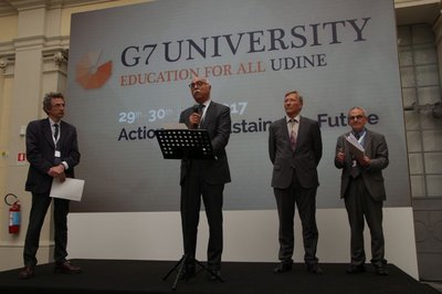 Presentazione del The Udine G7 University Manifesto. Da sinistra Gaetano Manfredi, Fabio Rugge, Rolf Tarrach, Stephen Freedman