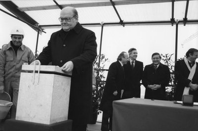 Febbraio 1987, il rettore Frilli alla posa della prima pietra del polo scientifico dell'Università di Udine