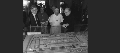 La visita di papa Giovanni Paolo II al polo scientifico nel 1992