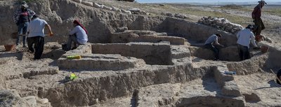 Scavi in corso ad Asingeran. In primo piano è visibile il Rectangular Mudbrick Building