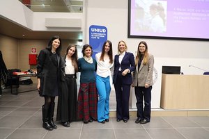 Da sinistra Laura Zanin, Laura Pilotto, Elisa Scubla, Alessia De Giorgi, Paola Giovannini Pasti, Arianna Facchini