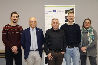 Il gruppo di ricerca che lavora al progetto: da sinistra Lorenzo Frangini, Edi Piasentier, Stefano Filacorda, Lorenzo Bernicchi, Antonella Stravisi