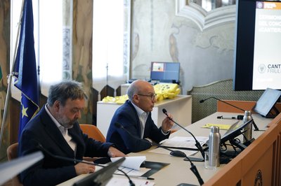 Da sin. Mauro Pascolini, delegato a Cantiere Friuli, e il rettore Roberto Pinton