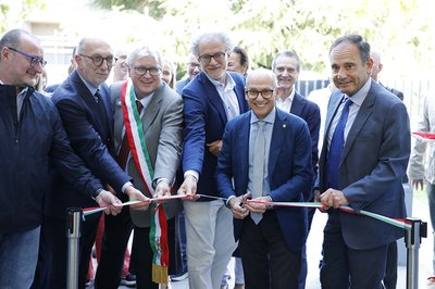 Il taglio del nastro - da sinistra Pucillo, Riccardi, De Toni, Montanari, Pinton, Sechi
