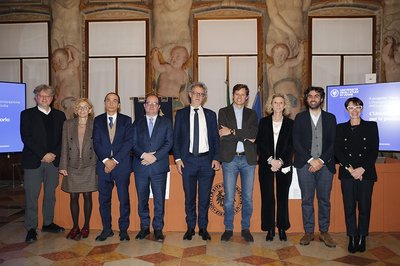 Da sinistra Roberto Micheli, Elisabetta Borgna, Luca Occhialini, Mario Anzil, Angelo Montanari, Alessandro Fontana, Debora Donati, Federico Pirone, Linda Borean