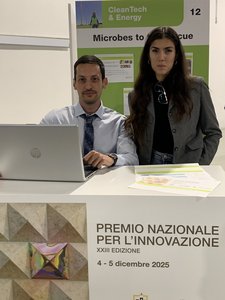 Giovanni Del Frari e Martina Lucci del progetto "Microbes to the rescue"