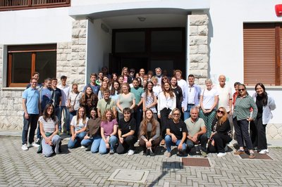 I corsisti con i docenti e le autorità