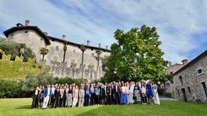 I partecipanti alla reunion davanti al Castello di Villalta