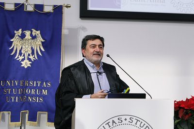 Il professor Antonio De Simone