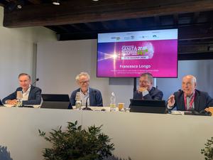Il rettore Montanari al convegno sulla medicina digitale