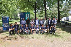 Il team che parteciperà alla finale nazionale con il rettore, i docenti e i rappresentanti delle aziende sostenitrici