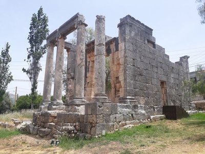 Il tempio di epoca romana a Bziza