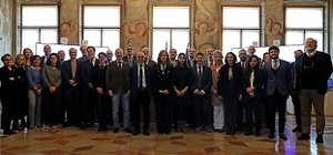 La Commissione con rettore, direttore generale, docenti e dirigenti dell'Ateneo