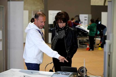L'assessora Rosolen in visita agli stand nell'ex chiesa di San Francesco