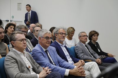 Parte del pubblico con i professori Brusaferro e Montanari