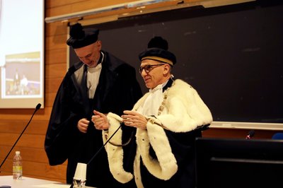 PhD Day, da sinistra: il delegato per la Ricerca Trovarelli e il rettore Pinton