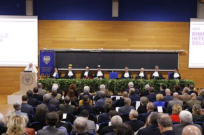Una fase della relazione del rettore