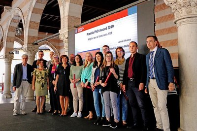 Foto di gruppo:  i vincitori della quinta edizione del PhD Award Uniud