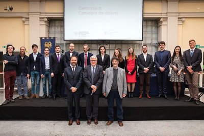 I diplomati con, al centro da sinistra, Alberto Policriti, Alberto De Toni e Andrea Tabarroni