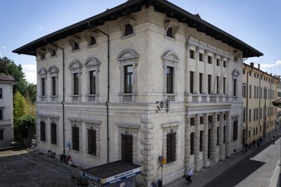 Palazzo Antonini, il "palazzo Palladio"