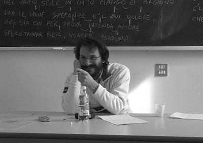 Pierluigi Cappello durante le lezioni all'Università di Udine (2007)