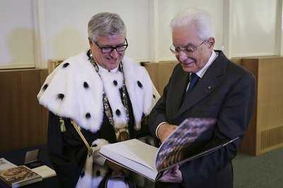 Il presidente Mattarella con il rettore De Toni