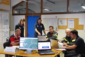 Il gruppo di lavoro del laboratorio Sprint composto da ricercatori dell’Ateneo, funzionari e tecnici dei Vigili del fuoco di Udine e di Gorizia