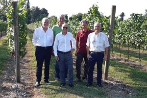 Da sinistra Massimo Di Silverio, Roberto Pinton e Edi Pisentier con Moreno Greatti e Gianni Tassan
